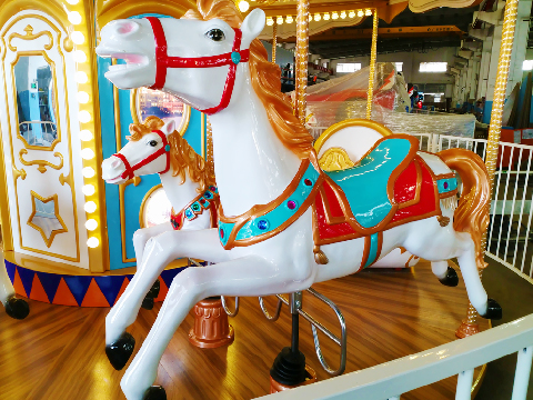 Quality fiberglass horses for carousel rides 