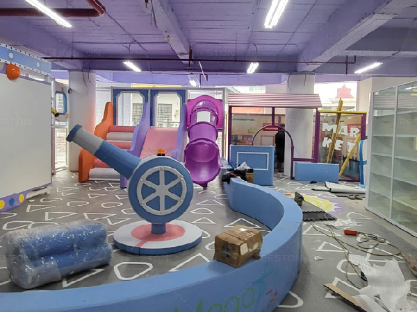Installation of indoor playground equipment in Vietnam